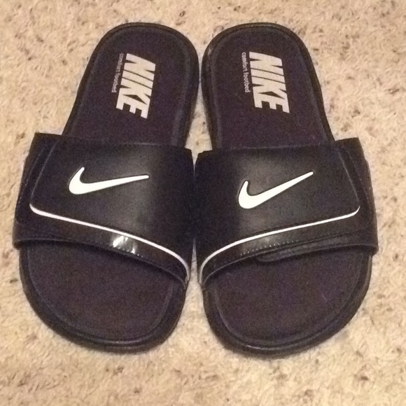 boys nike slide sandals